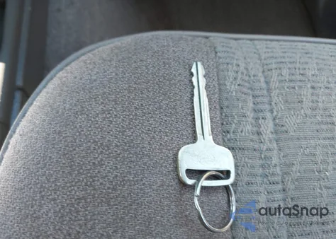 1999 Toyota Tacoma из США, поврежденный, VIN 4TAWM72N3XZ426637